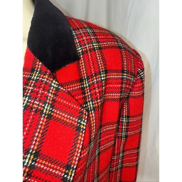 Vintage Sag Harbor Red Plaid Wool Blend Blazer with Black Velvet Collar – Size 1 - Picture 13 of 16